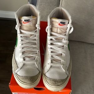 Nike blazers green-white